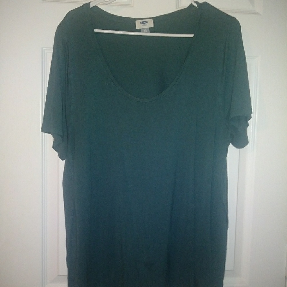 green short sleeve shirt
